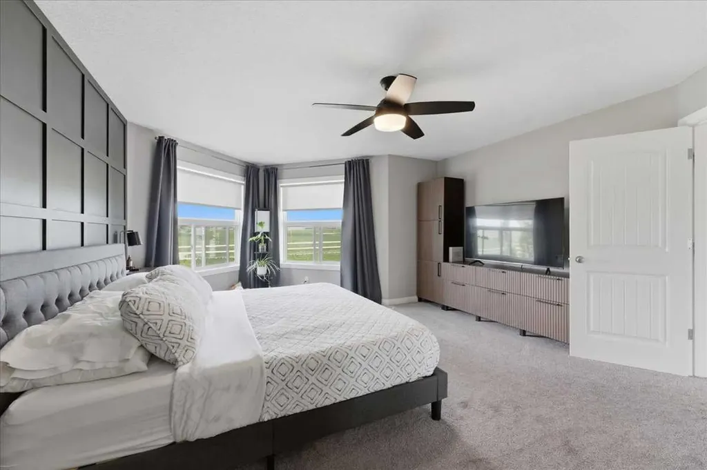 17 Bridlecrest Court SW Calgary AB T2Y 5J3