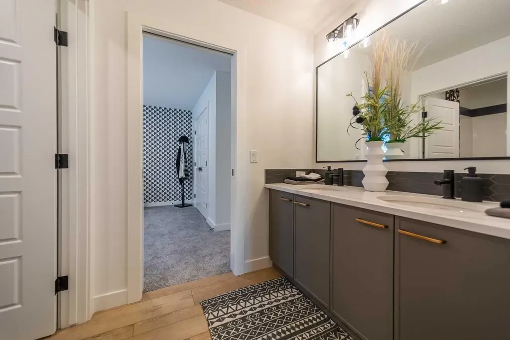 301 Dawson Wharf Road Chestermere AB T1X2W4