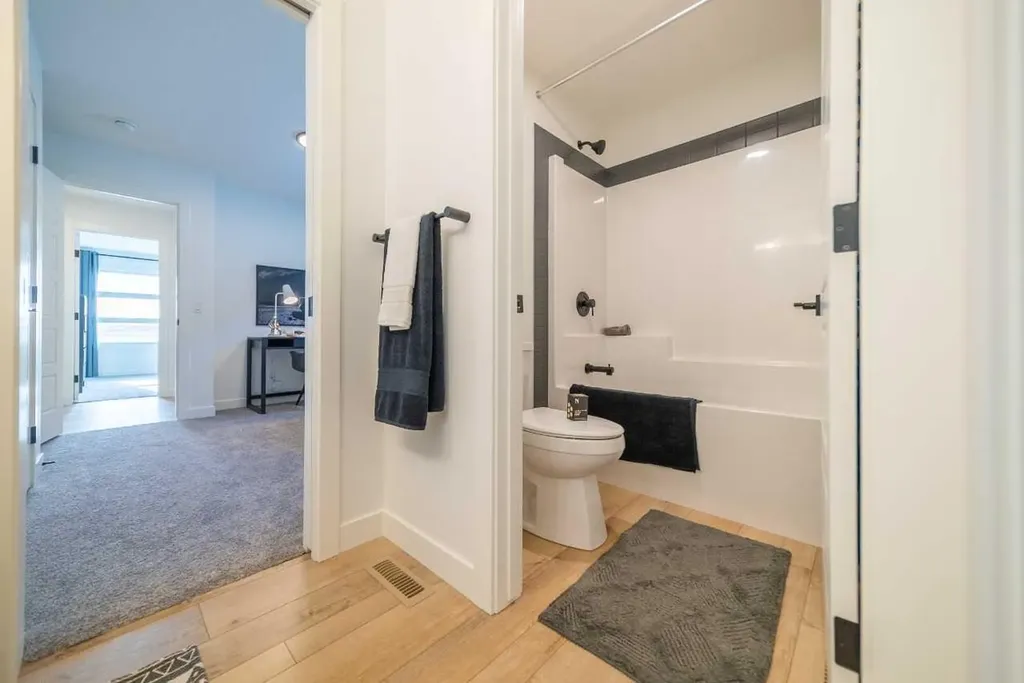 301 Dawson Wharf Road Chestermere AB T1X2W4
