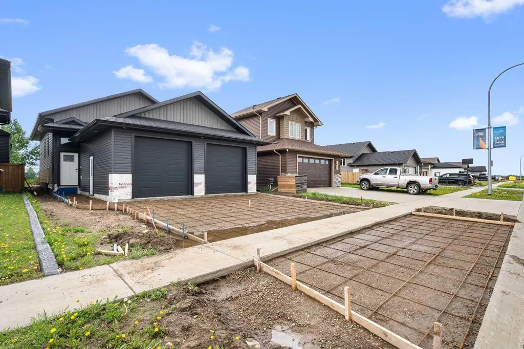 3701 70 Avenue Lloydminster AB T9V 3T1