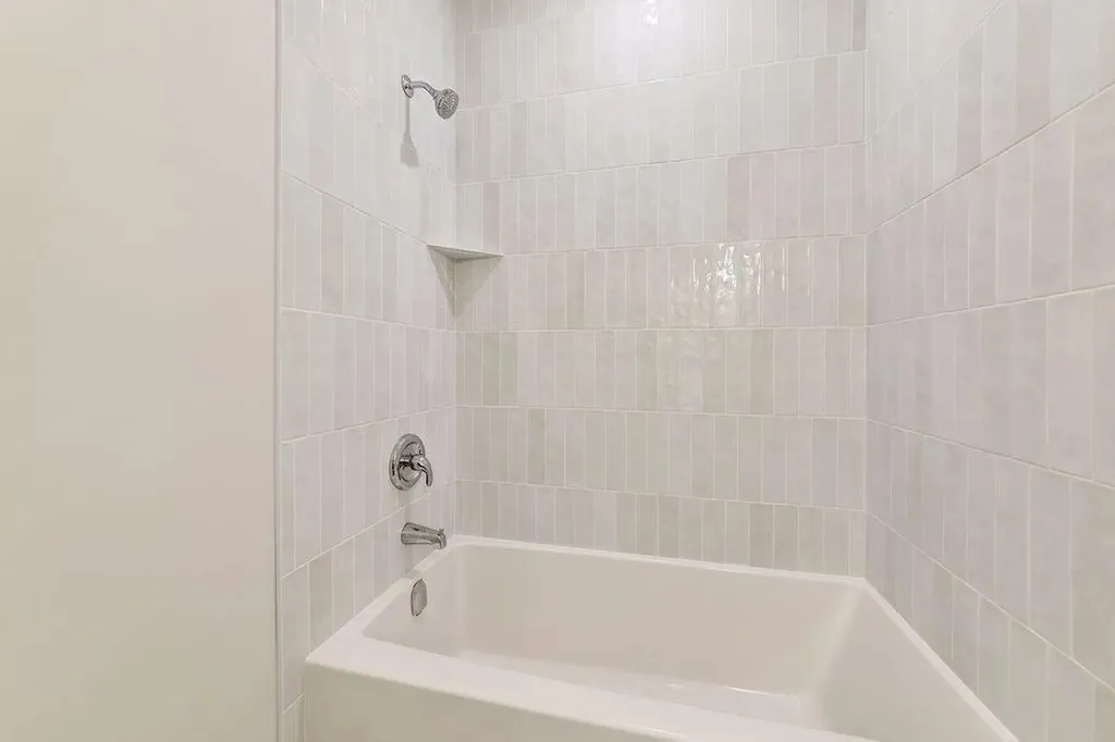3701 70 Avenue Lloydminster AB T9V 3T1