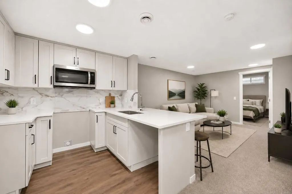 817 Marine Drive SE Calgary AB T3M 4E3