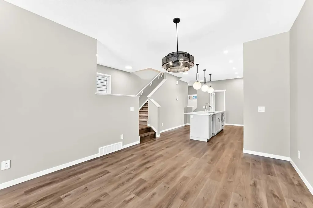 817 Marine Drive SE Calgary AB T3M 4E3
