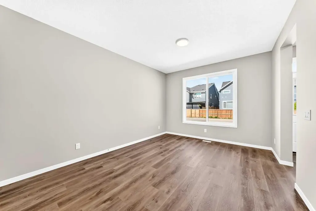 817 Marine Drive SE Calgary AB T3M 4E3
