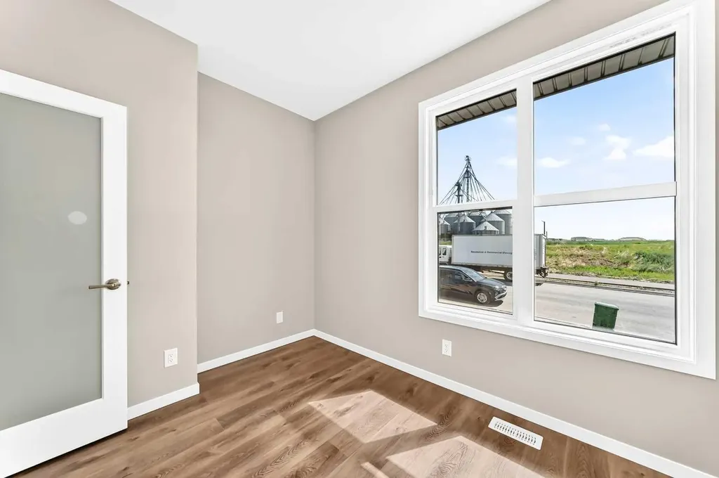 817 Marine Drive SE Calgary AB T3M 4E3