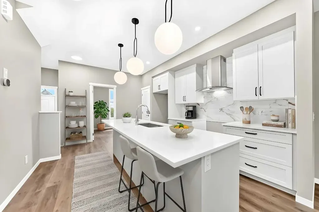 817 Marine Drive SE Calgary AB T3M 4E3