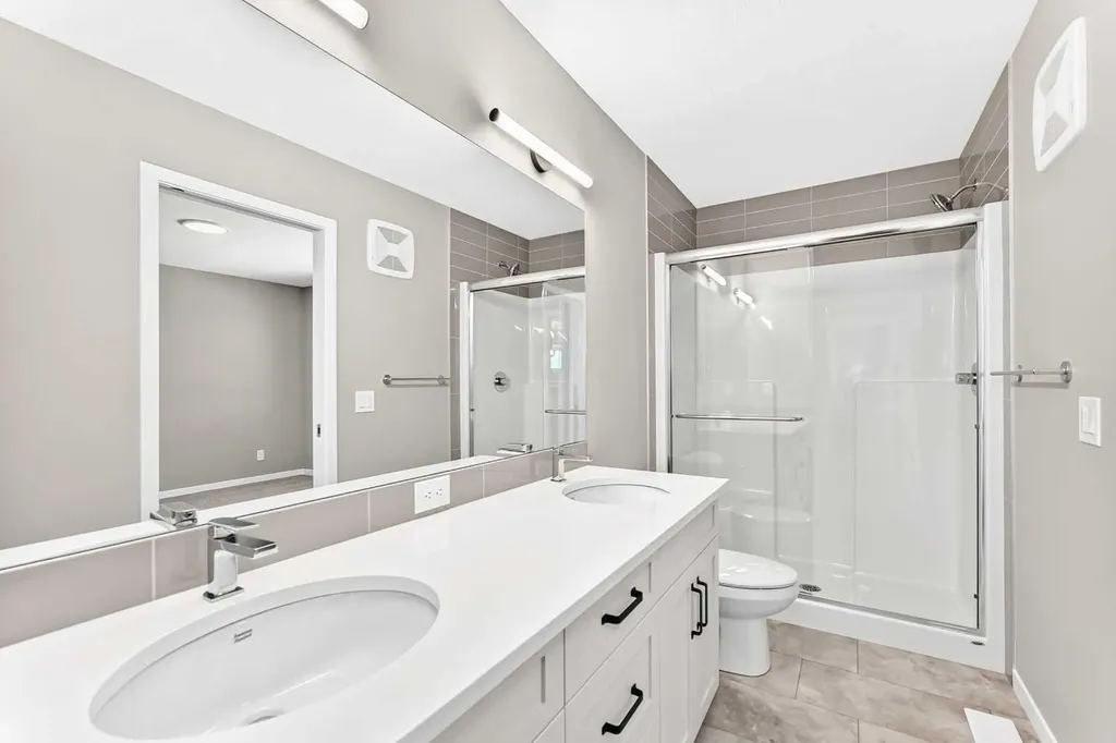 817 Marine Drive SE Calgary AB T3M 4E3