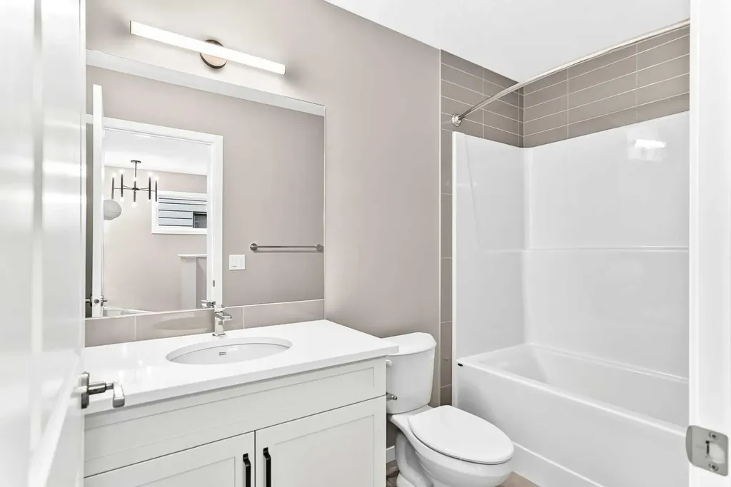 817 Marine Drive SE Calgary AB T3M 4E3