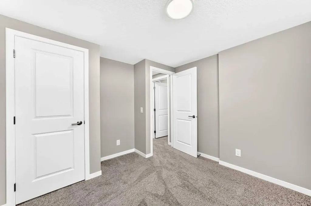 817 Marine Drive SE Calgary AB T3M 4E3