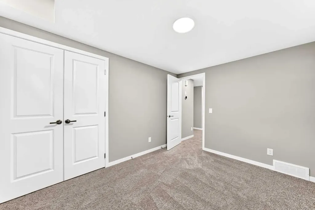 817 Marine Drive SE Calgary AB T3M 4E3