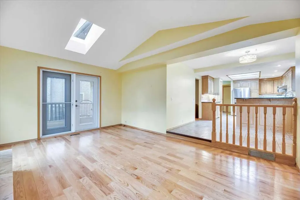 231 Mt Victoria Place SE Calgary AB T2Z 1P4