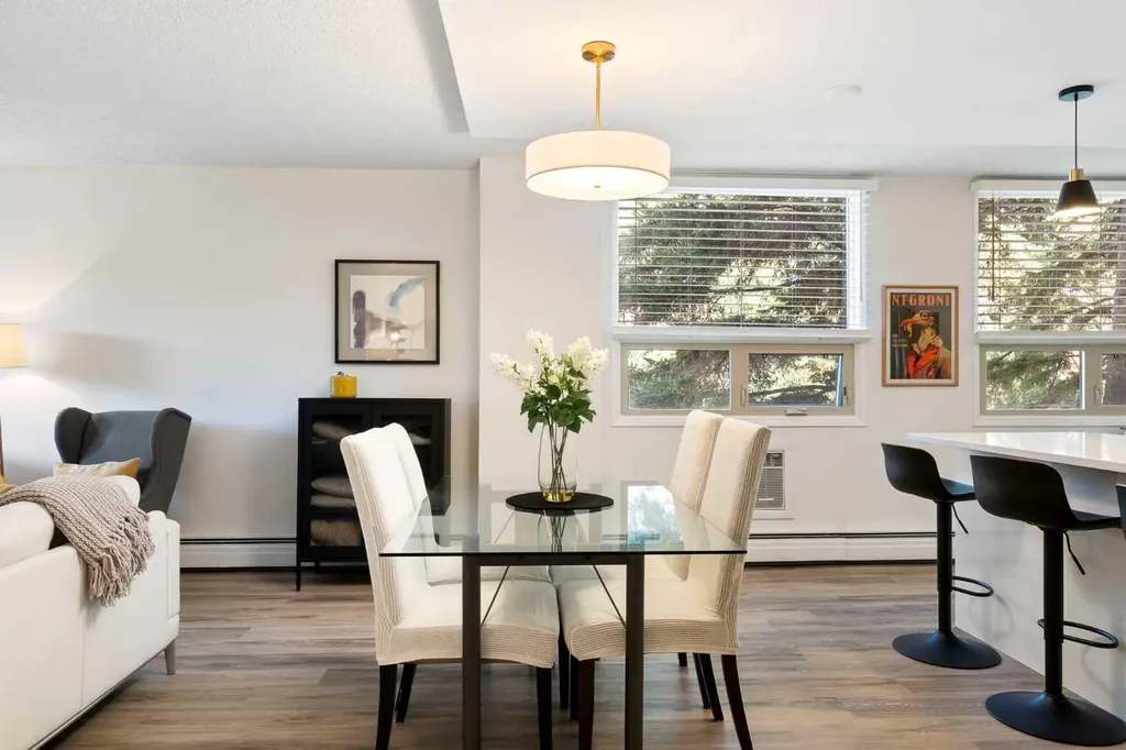 220 26 Avenue SW Calgary AB T2S 0M4