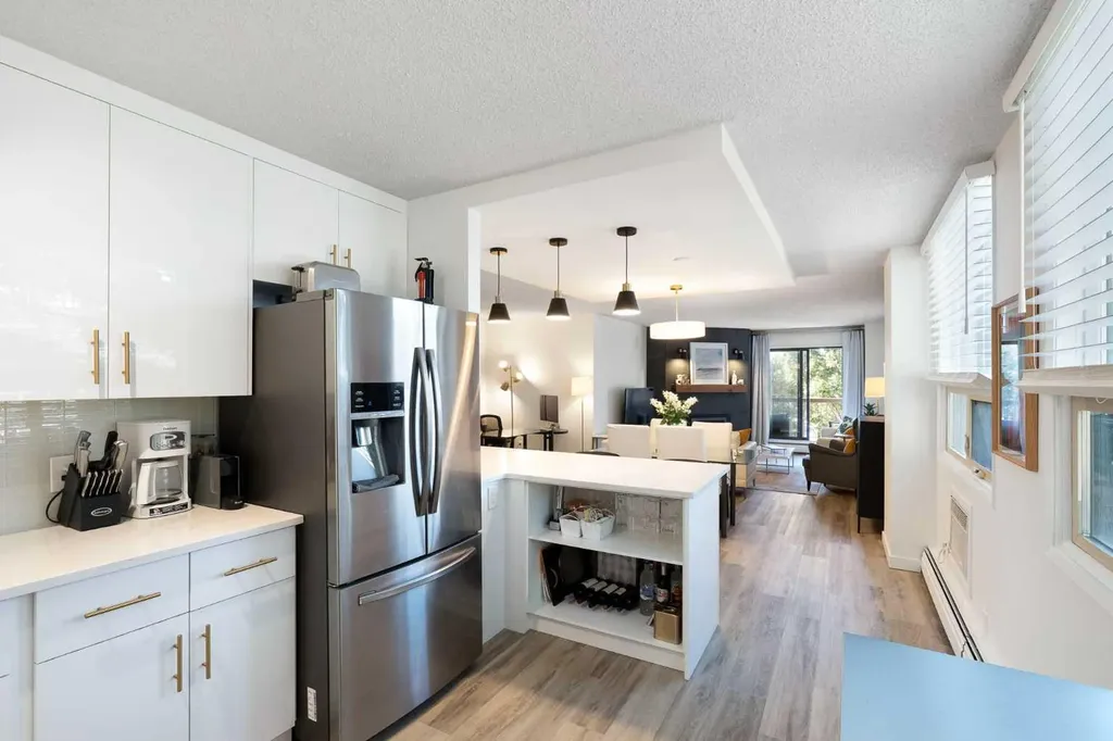 220 26 Avenue SW Calgary AB T2S 0M4