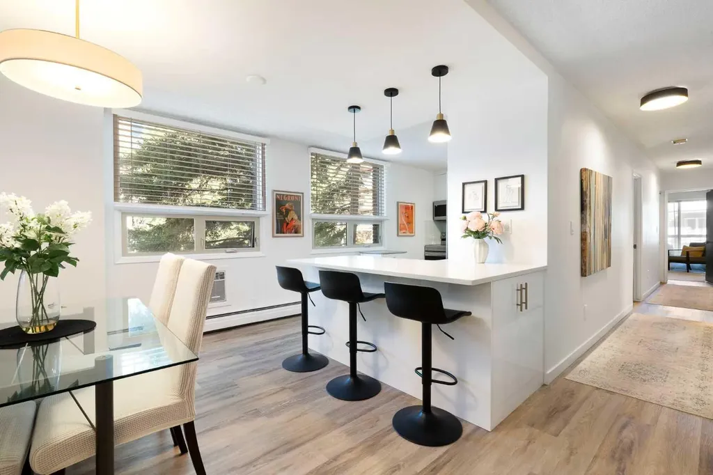 220 26 Avenue SW Calgary AB T2S 0M4