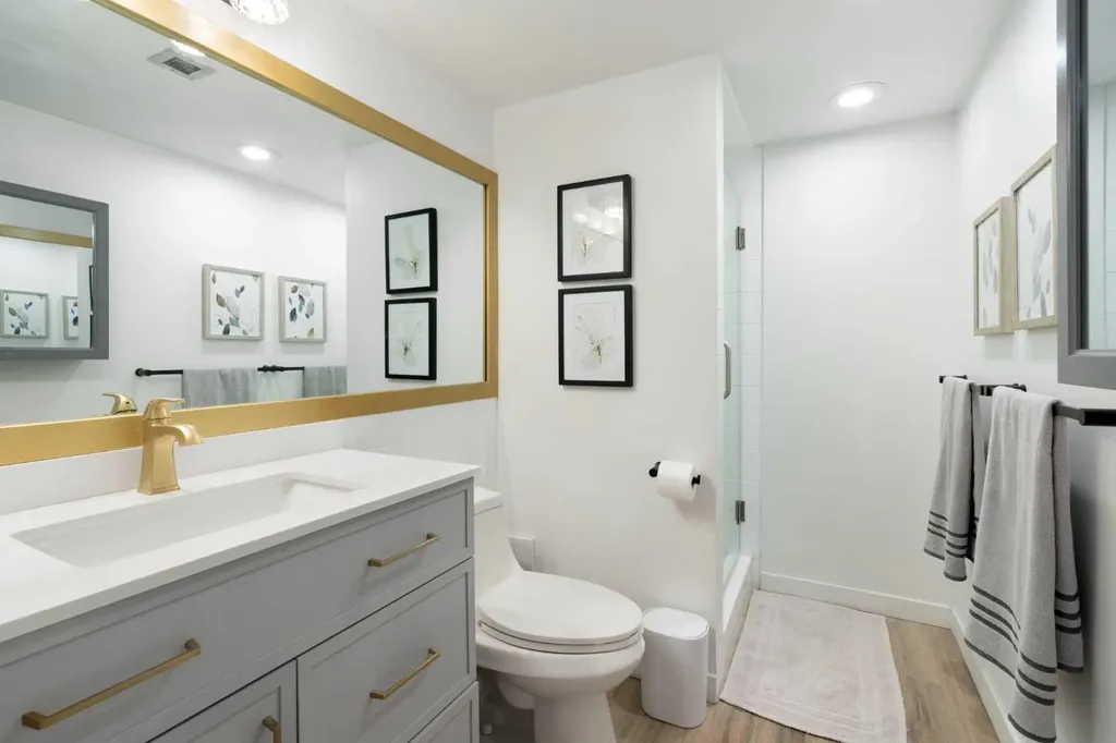 220 26 Avenue SW Calgary AB T2S 0M4