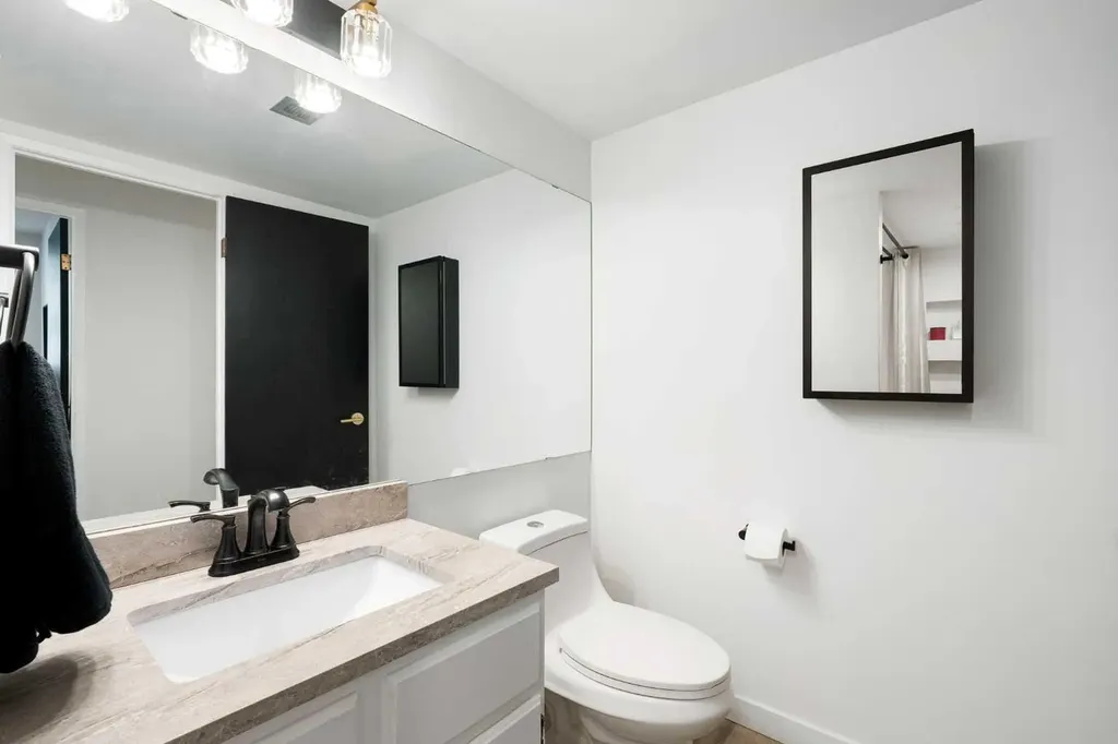 220 26 Avenue SW Calgary AB T2S 0M4