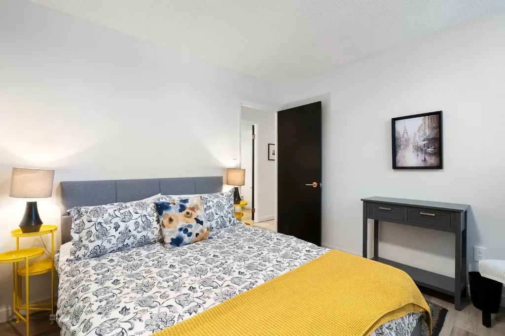 220 26 Avenue SW Calgary AB T2S 0M4