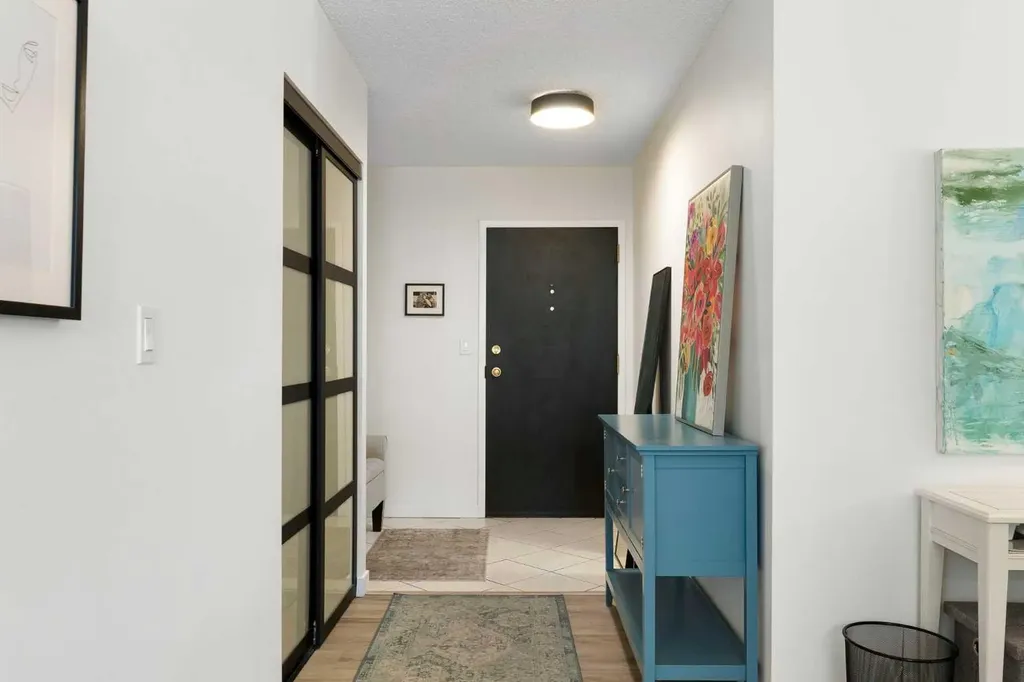 220 26 Avenue SW Calgary AB T2S 0M4