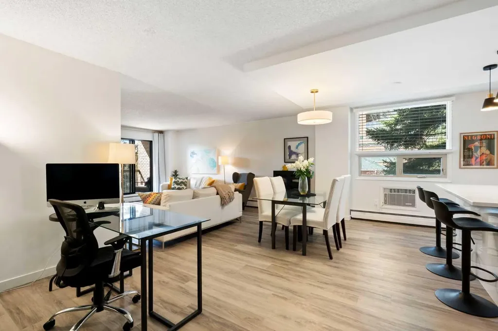 220 26 Avenue SW Calgary AB T2S 0M4