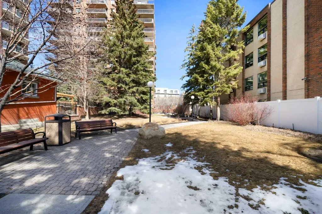 220 26 Avenue SW Calgary AB T2S 0M4