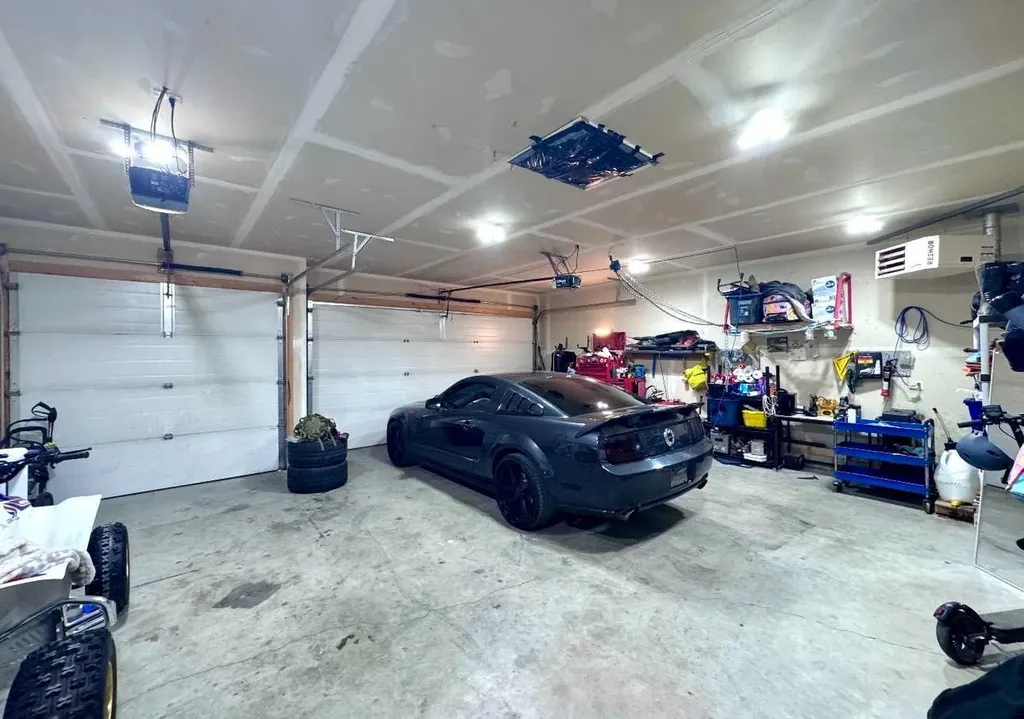 7306 115b Street Grande Prairie AB T8W 0J5