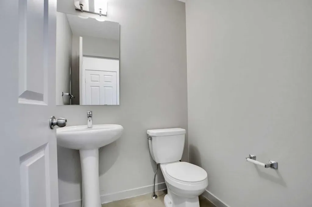 422 Legacy Village Way SE Calgary AB T2X 0Y8