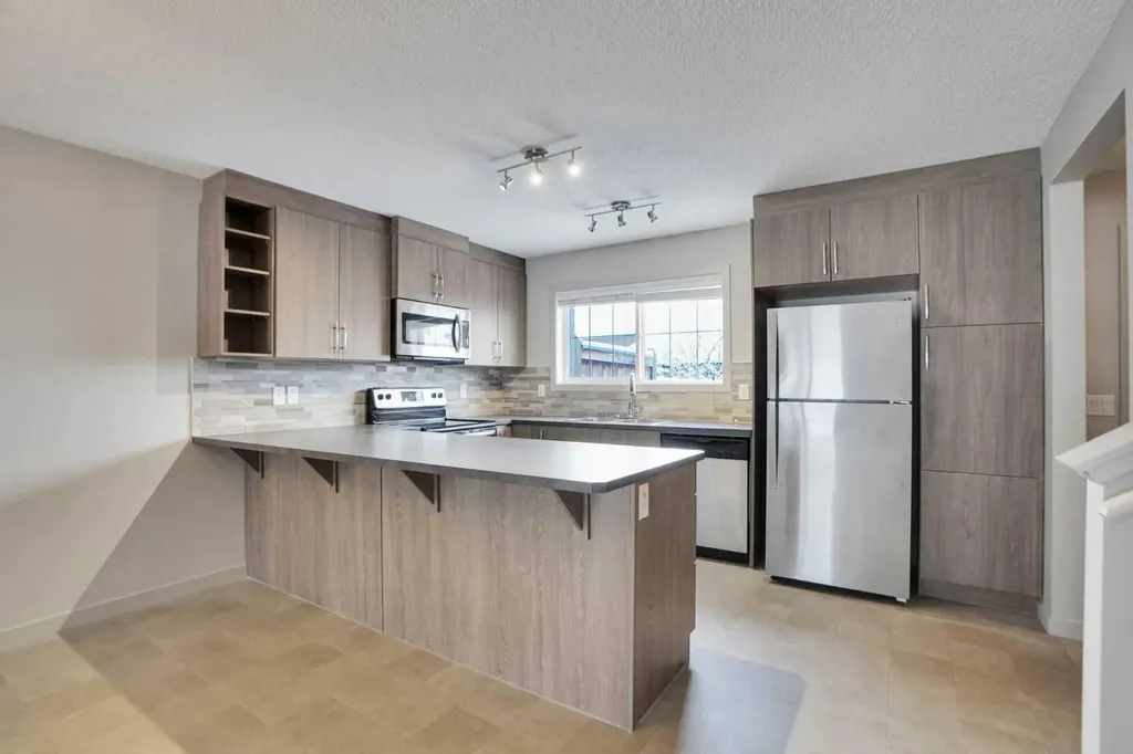 422 Legacy Village Way SE Calgary AB T2X 0Y8