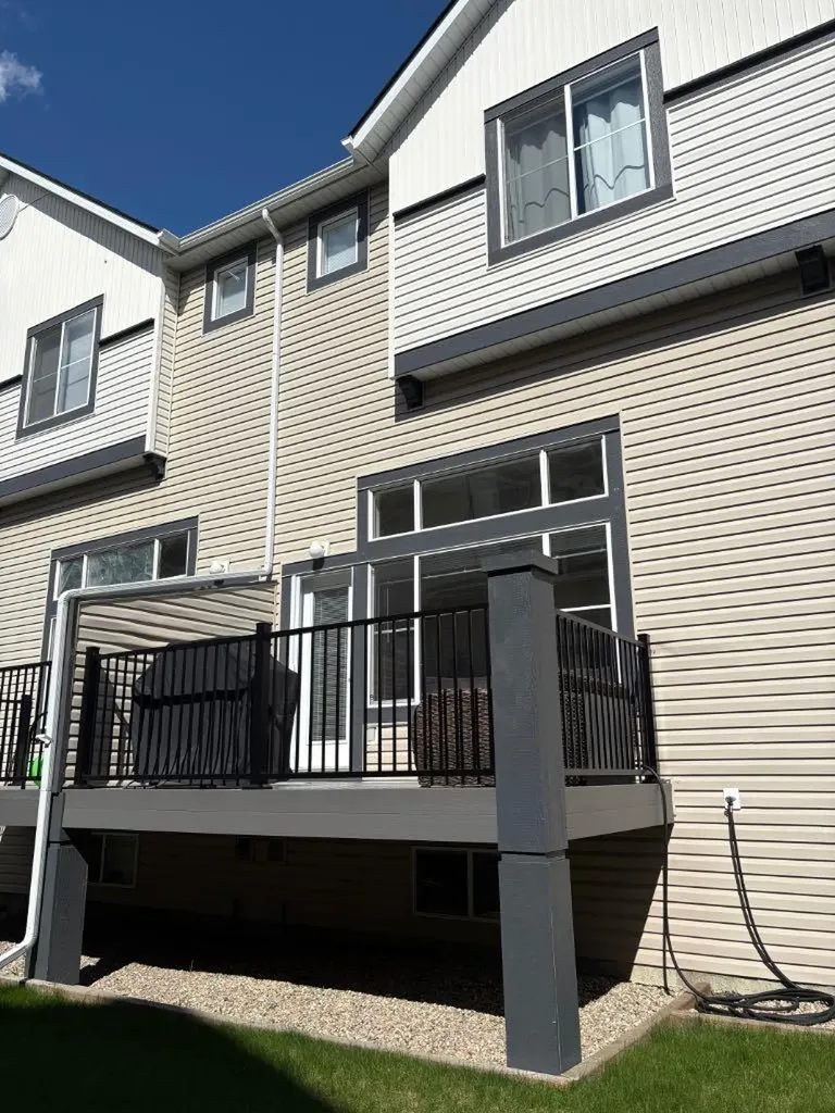 158 Everhollow Heights SW Calgary AB T2Y5B3