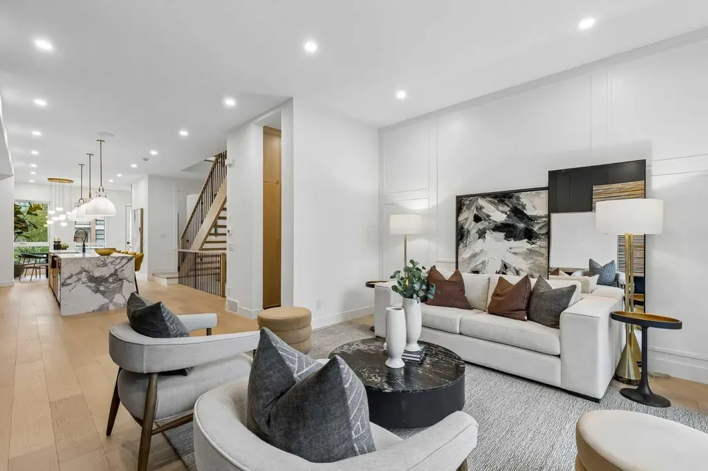 1807 Broadview Road NW Calgary AB T2N 3H6