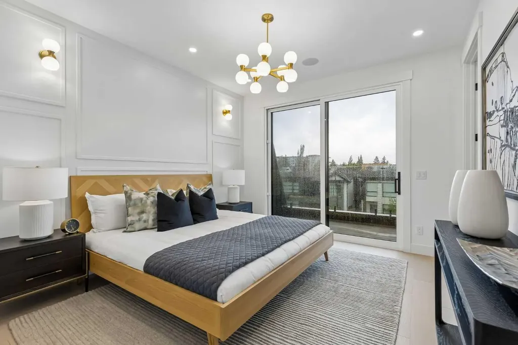 1807 Broadview Road NW Calgary AB T2N 3H6