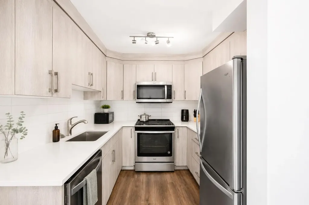 6118 80 Avenue NE Calgary AB T3J 0S6