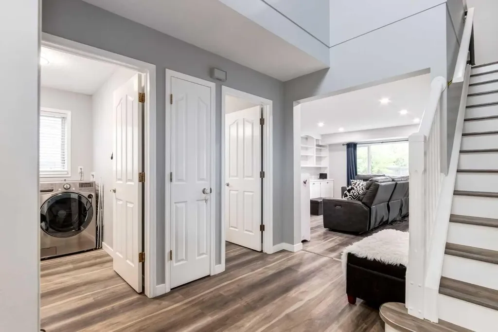 109 Shawbrooke Close SW Calgary AB T2Y 3A6
