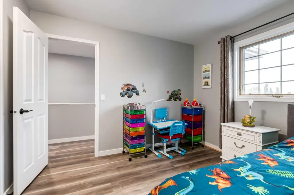 109 Shawbrooke Close SW Calgary AB T2Y 3A6