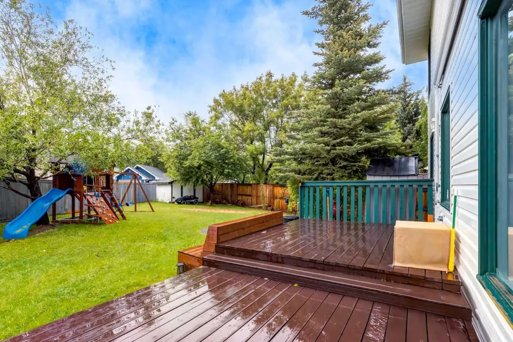 109 Shawbrooke Close SW Calgary AB T2Y 3A6