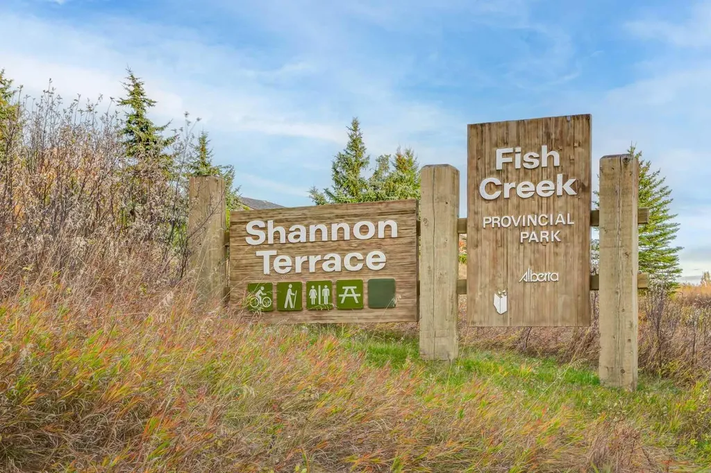 109 Shawbrooke Close SW Calgary AB T2Y 3A6