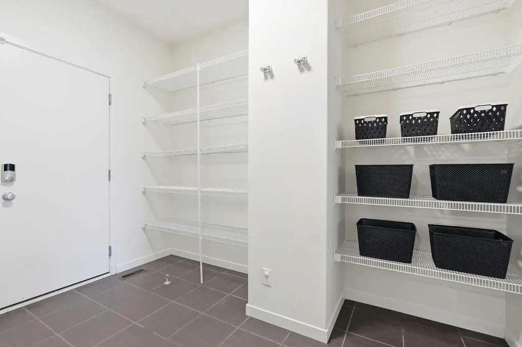 108 Evansborough Crescent NW Calgary AB T3P 0M3