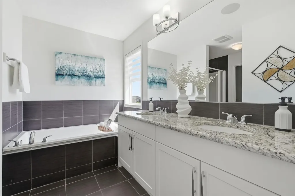 108 Evansborough Crescent NW Calgary AB T3P 0M3