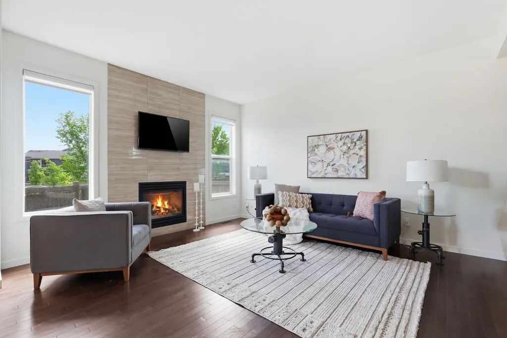 108 Evansborough Crescent NW Calgary AB T3P 0M3