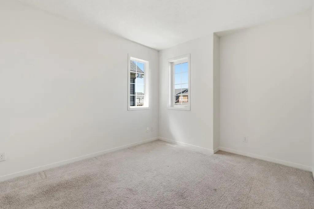 108 Evansborough Crescent NW Calgary AB T3P 0M3