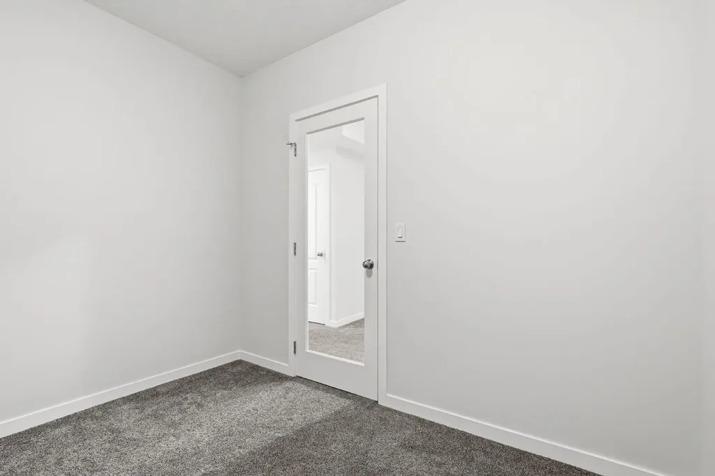 108 Evansborough Crescent NW Calgary AB T3P 0M3