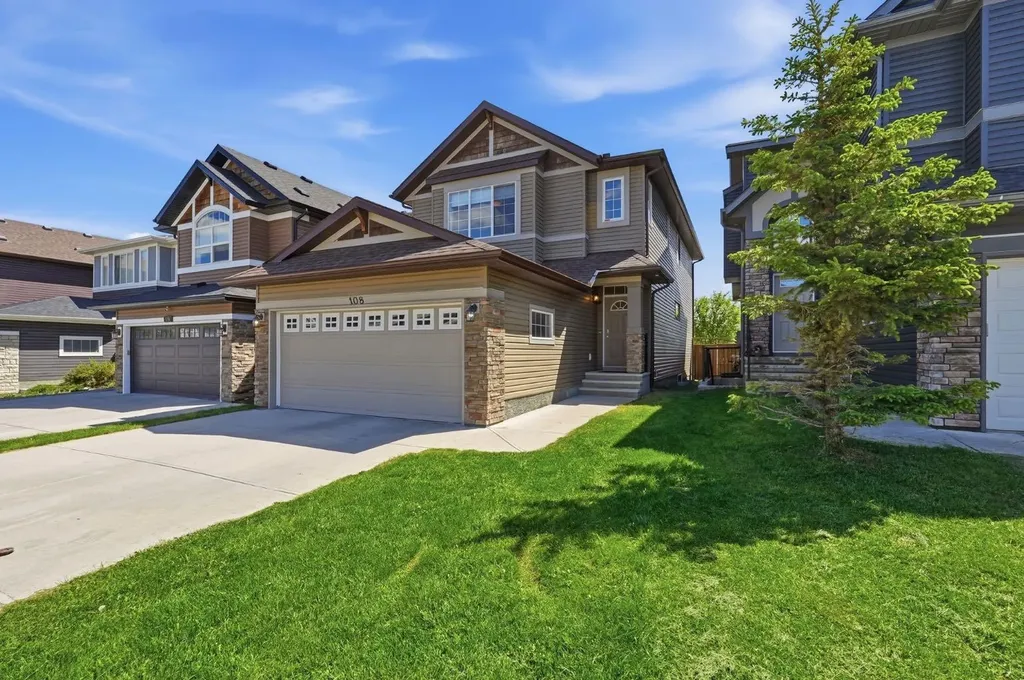 108 Evansborough Crescent NW Calgary AB T3P 0M3