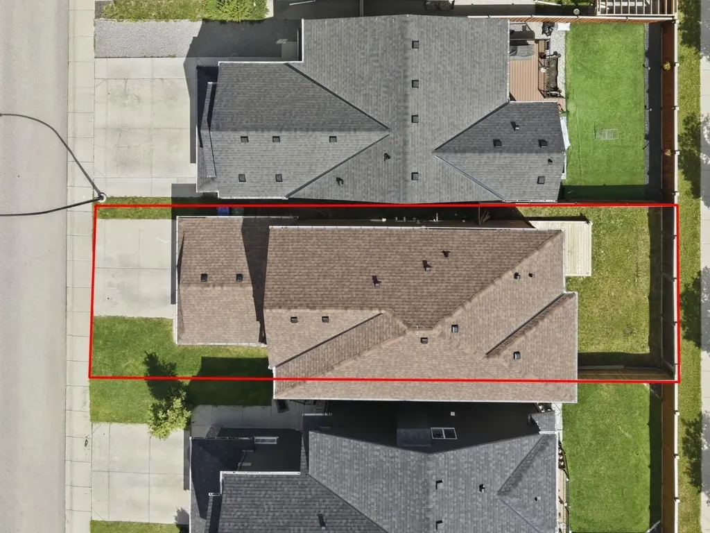 108 Evansborough Crescent NW Calgary AB T3P 0M3
