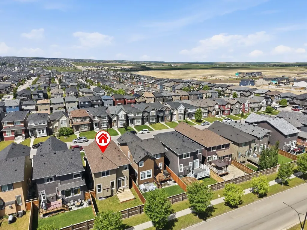 108 Evansborough Crescent NW Calgary AB T3P 0M3