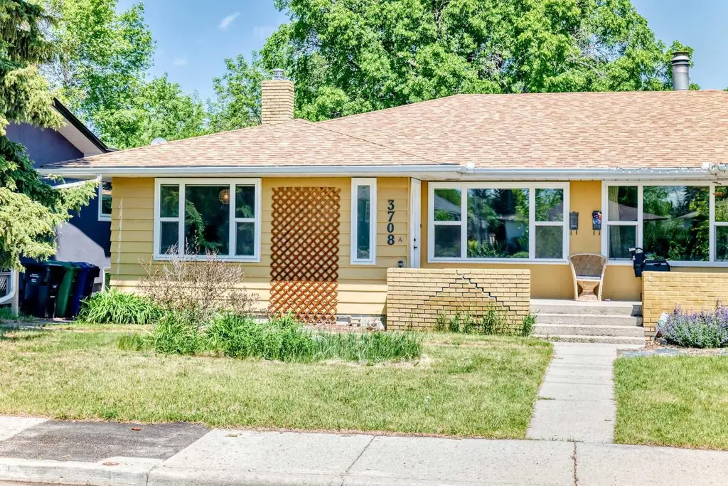 3708A Spruce Drive SW Calgary AB T3C3A7