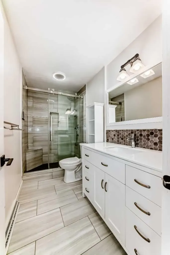 3708A Spruce Drive SW Calgary AB T3C3A7