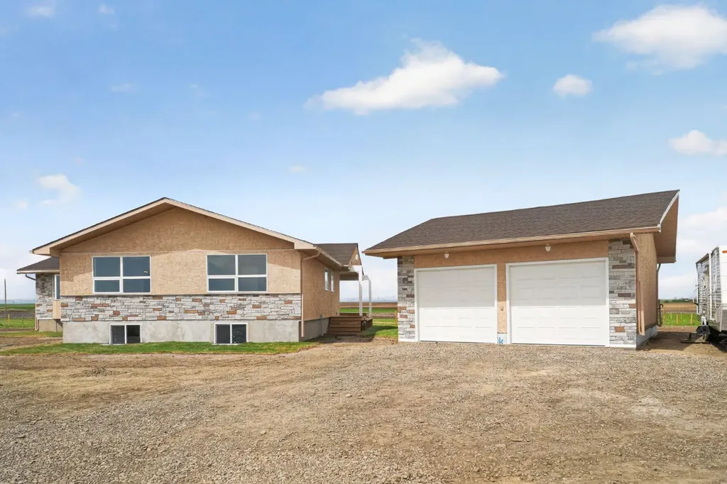578099 83 Street E Rural Foothills County AB T1V 1R7