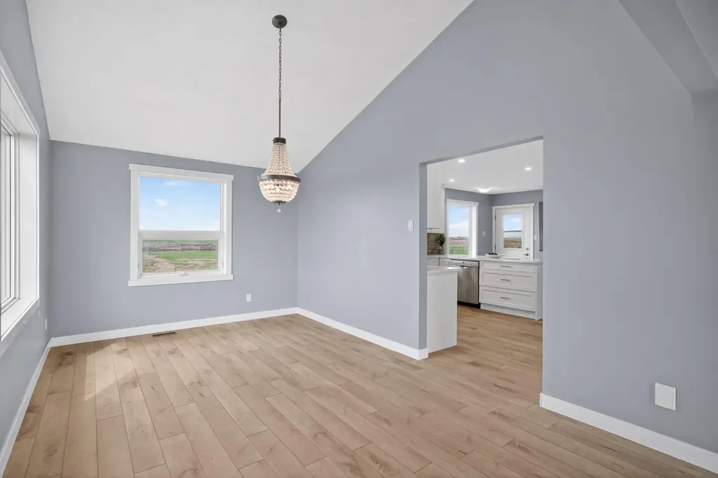 578099 83 Street E Rural Foothills County AB T1V 1R7