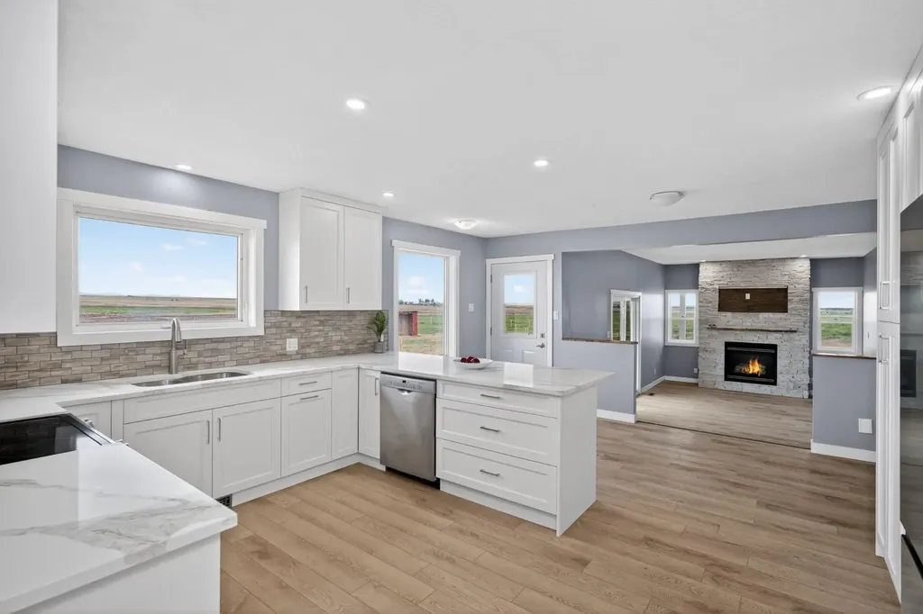 578099 83 Street E Rural Foothills County AB T1V 1R7