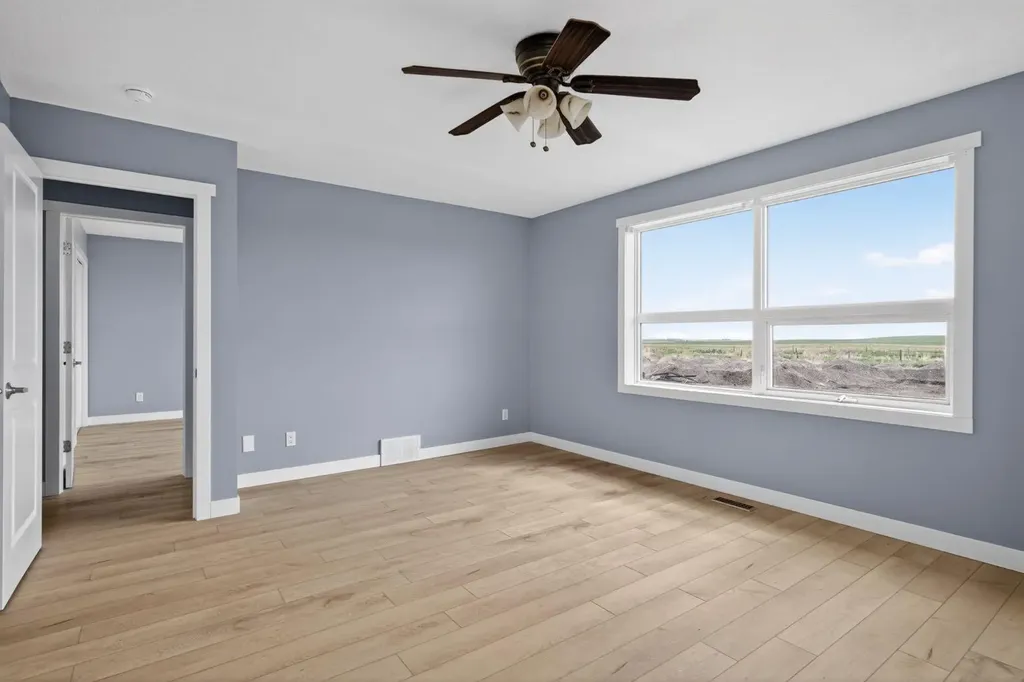 578099 83 Street E Rural Foothills County AB T1V 1R7