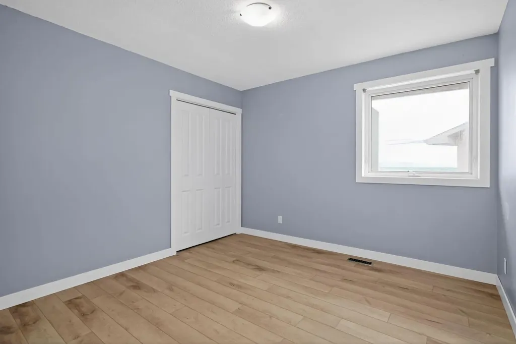 578099 83 Street E Rural Foothills County AB T1V 1R7